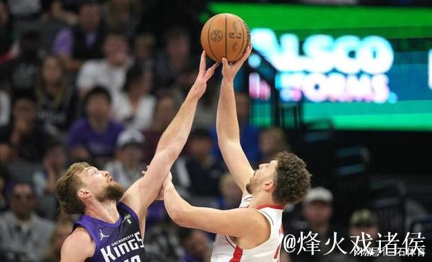 阿德尔曼:原计划领先3分时犯规,但申京成功脱身 阿德尔曼:原计划领先3分时犯规,但申京成功脱身