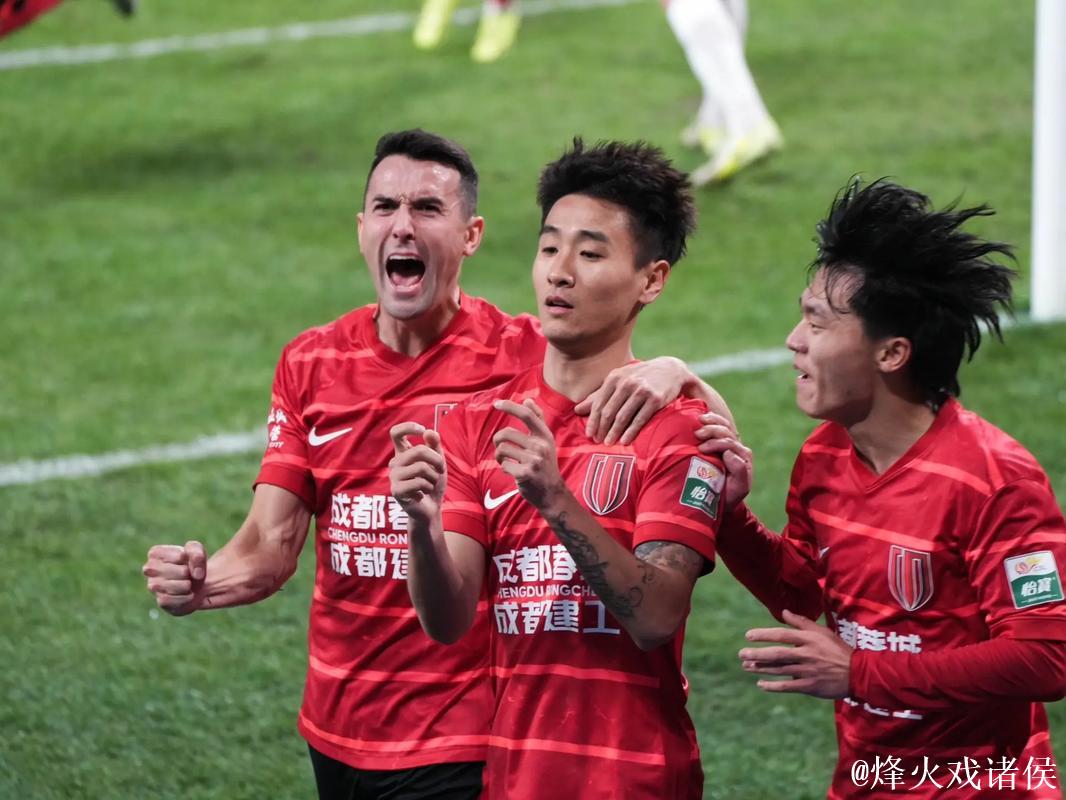 韦世豪险造进球周定洋绝杀 成都蓉城1-0南通支云暂居第三 韦世豪险造进球周定洋绝杀 成都蓉城1-0南通支云暂居第三