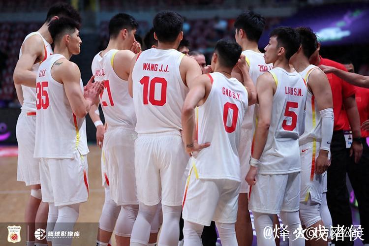 中国男篮横扫约旦,亚洲杯小组赛三战全胜挺进八强 中国男篮横扫约旦,亚洲杯小组赛三战全胜挺进八强